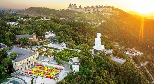 MERCURE BANAHILLS FRENCH VILLAGE RESORT 