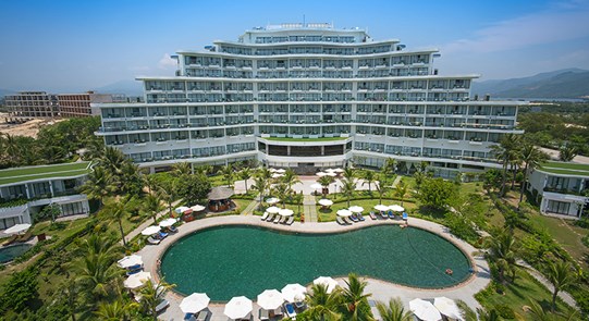 CAM RANH RIVIERA BEACH RESORT & SPA