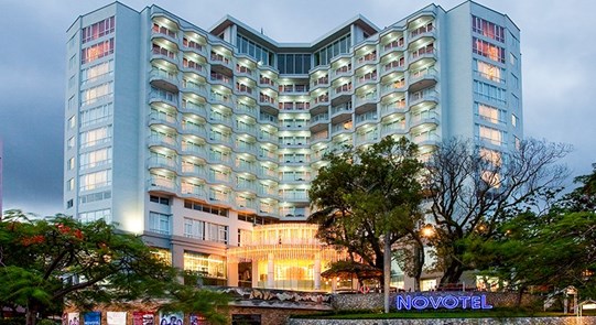 KHÁCH SẠN NOVOTEL HẠ LONG