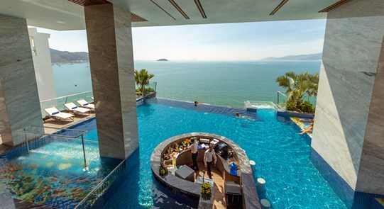KHÁCH SẠN ROYAL BEACH BOTON BLUE HOTEL & SPA