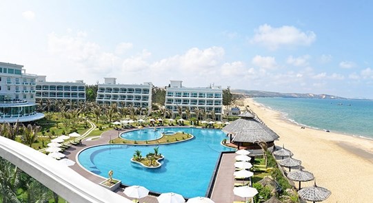 THE SAILING BAY BEACH RESORT